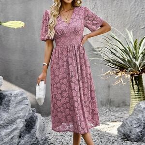 🆕️NWOT Amoma Pink V-Neck Embroidered Midi Dress, L